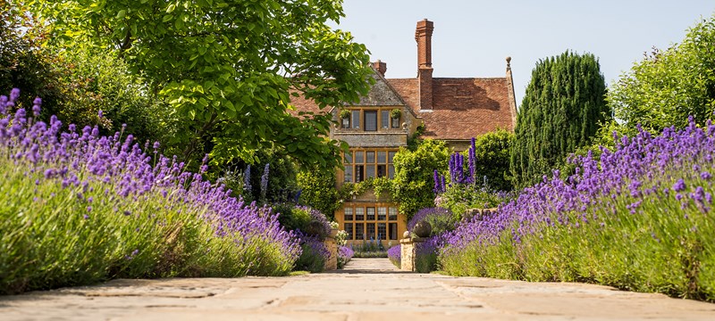 Photo of Belmond Le Manoir aux Quat'Saisons.