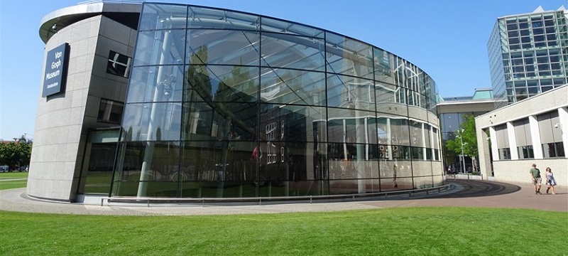 Photo of the Van Gogh Museum.