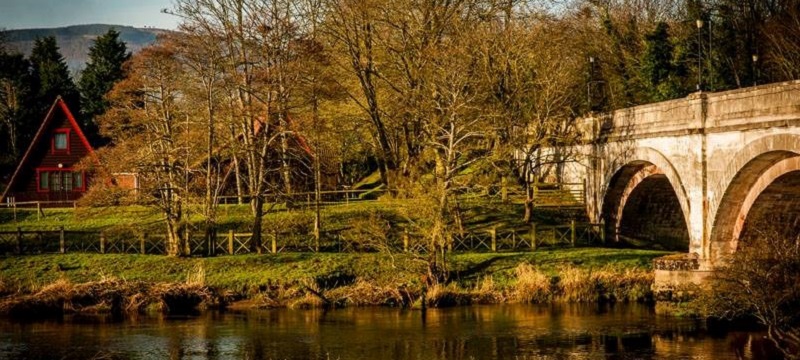 Photo of River Edge Lodges.