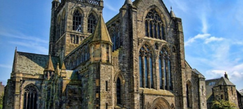 Photo of Paisley Abbey.