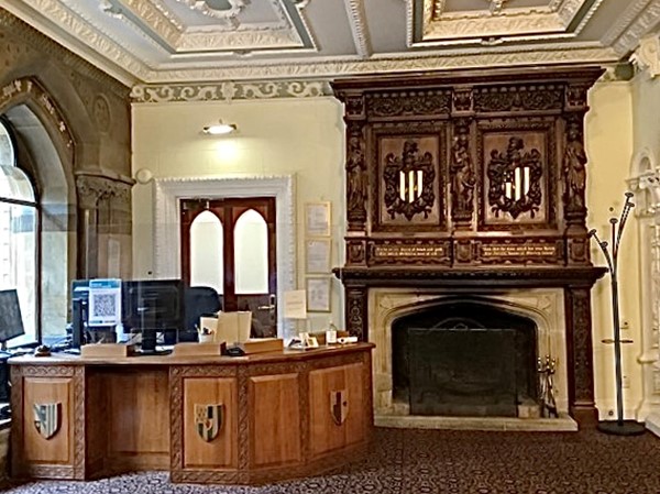 Image of a reception desk