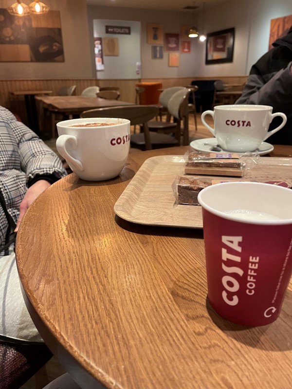 Image of a table in Costa