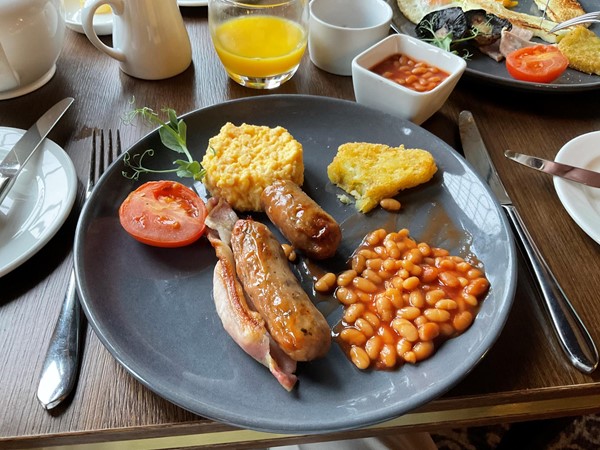 Image of a cooked breakfast.