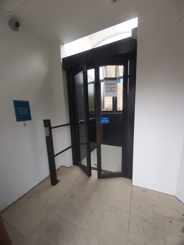 Image of an automatic door