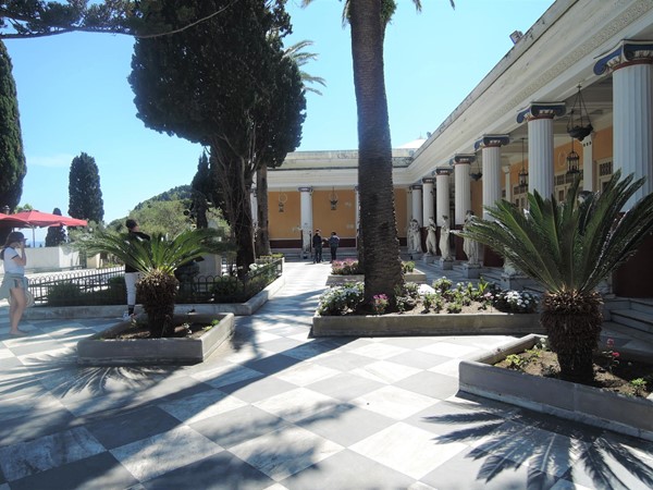 2nd floor garden terrace