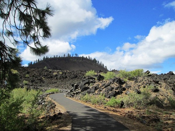 Picture of Newberry National Volcanic Monument Deschutes National Forest - Bang - Oregon