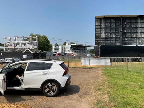 Image of the car park area.