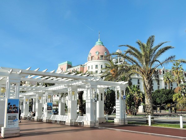 Promenade des Anglais and Le Negresco