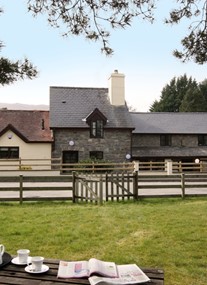 Vulcan Lodge Cottages