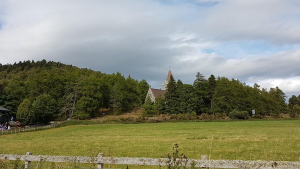 Crathie Kirk