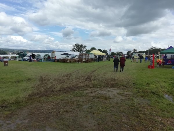 Impassible mud between main and mini arena