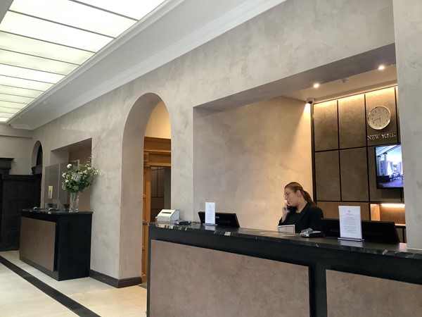 Picture of Oatlands Park Hotel, Weybridge reception