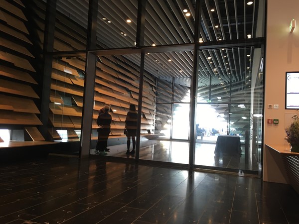 Entrance to the V&A with automatic doors.