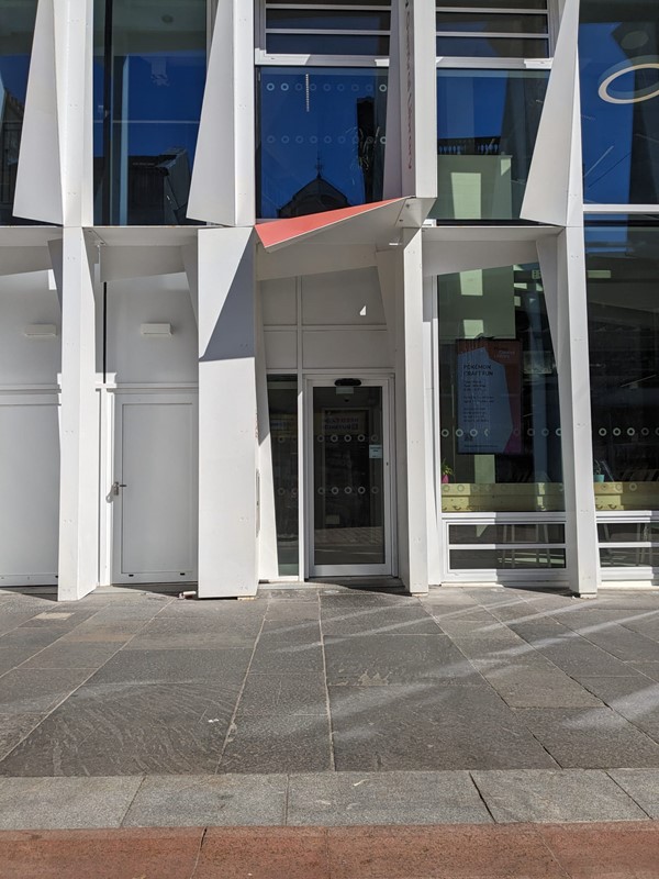 Image of Paisley Central Library entrance