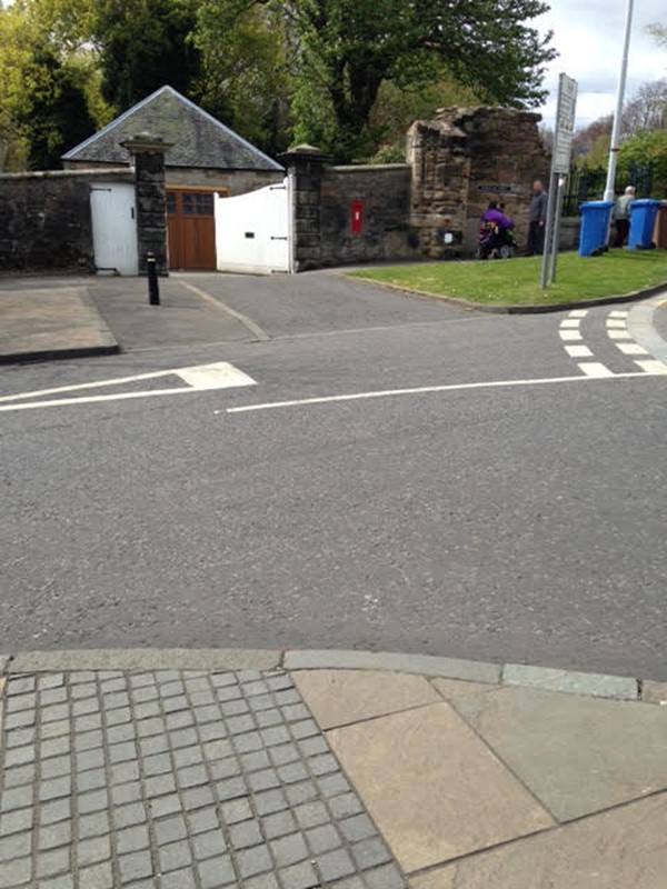 Leaving the Museum and heading for the Abbey.