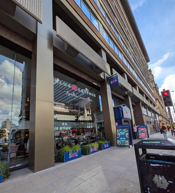 Image of Slug and Lettuce from the street