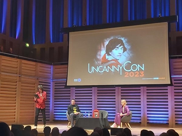 Uncanny Con stage