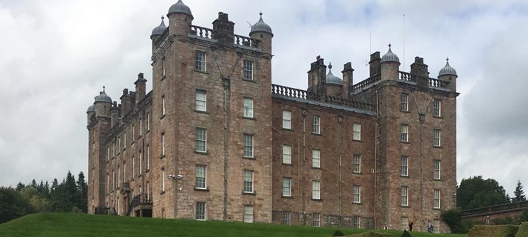 Drumlanrig Castle