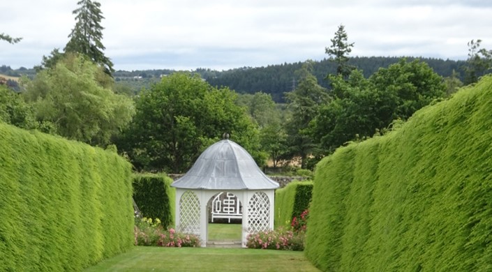 Drum Castle - Garden & Estate