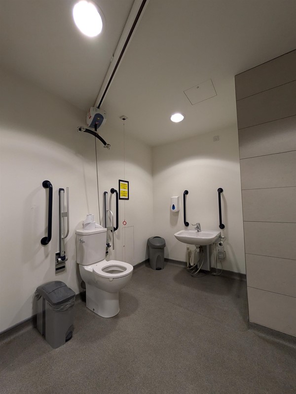 Image of  the toilet and Ceiling Track hoist in the Changing Places toilet