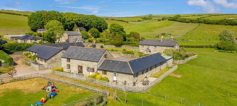 Nettlecombe Farm Holiday Cottages and Fishing Lakes