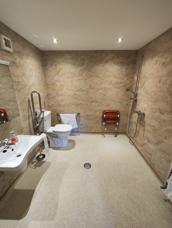 the ensuite bathroom