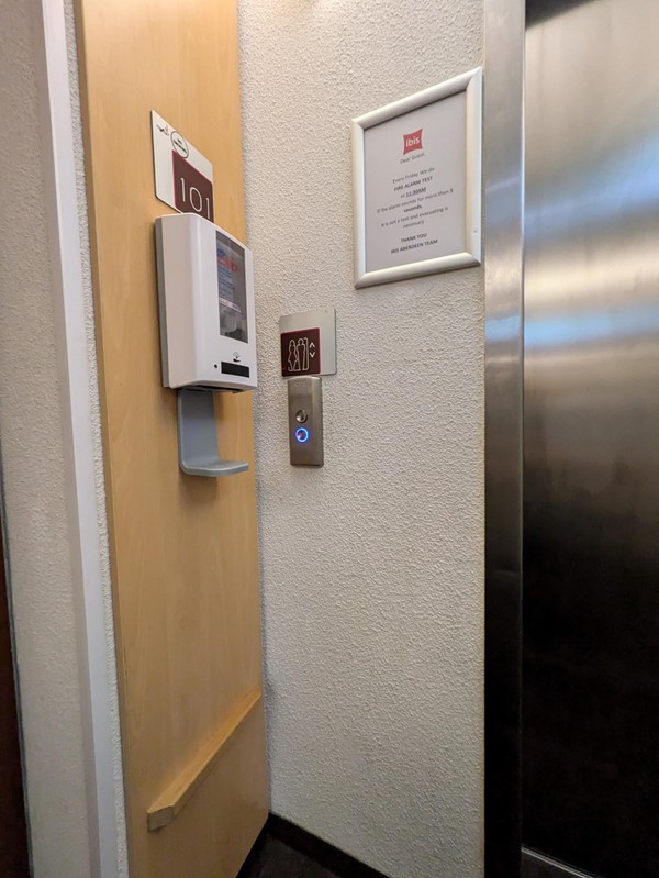 Image of the call button from the 1st floor lift