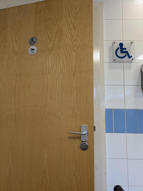 Image of door to the accessible toilet at Dunfermline Bus Station