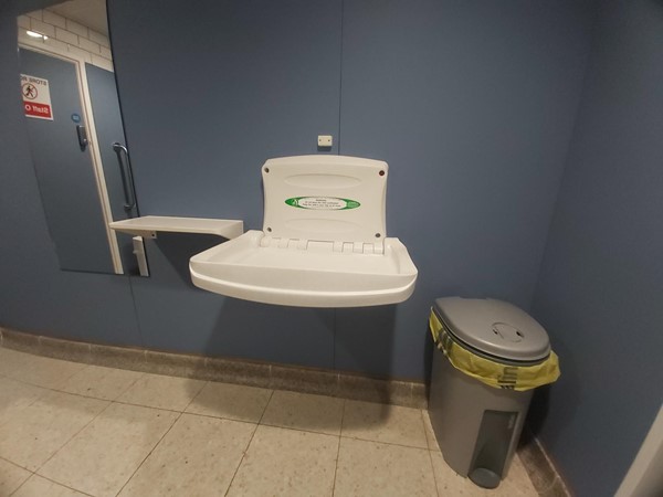 Image of a changing table