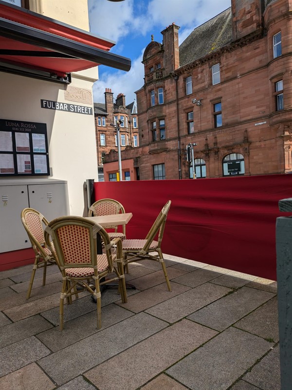 Image of the outside seating area