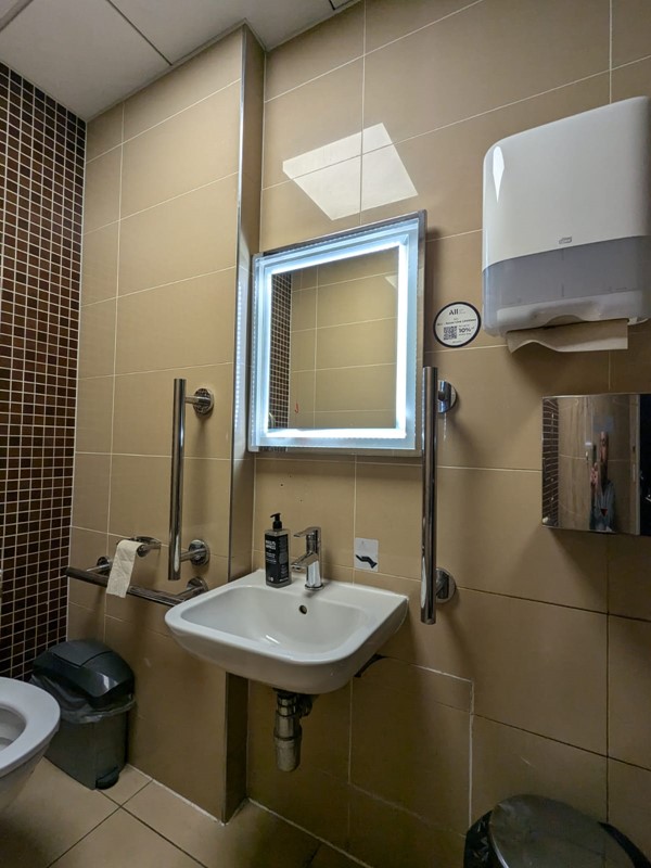 Image of the sink in the ground floor toilet