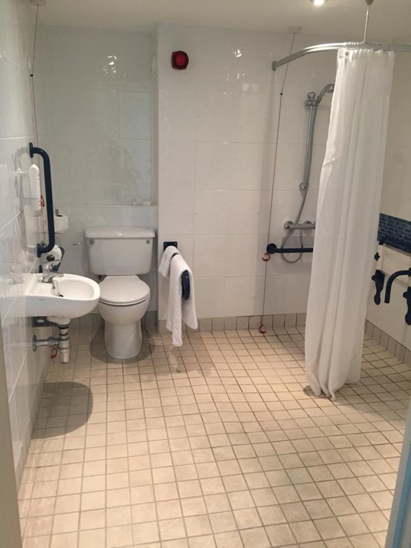 Picture of Holiday Inn Doncaster - Bathroom
