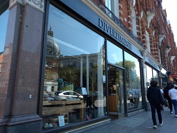 Picture of Divertmenti, Brompton Road, London