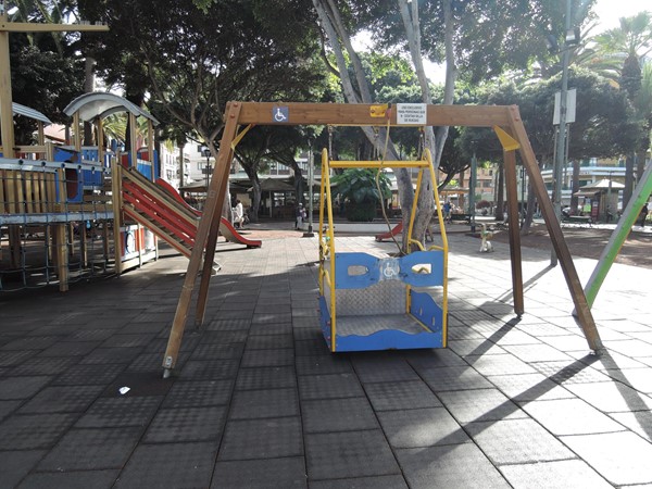 Accessible swing