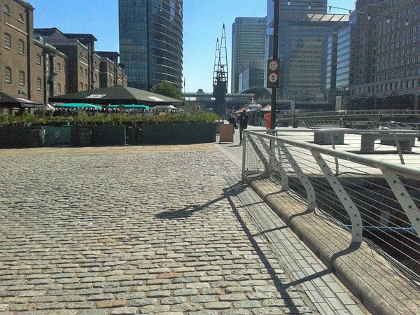 Path from West India Quay to the museum