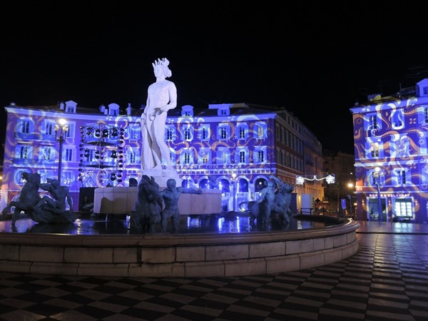 Fontaine du Soleil, Place Masséna