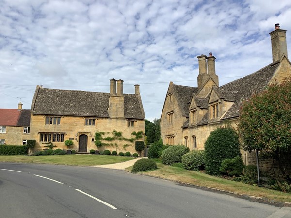 Picture of a road and houses