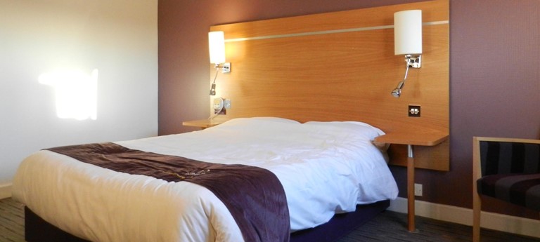 Premier Inn Manchester Airport Runger Lane South