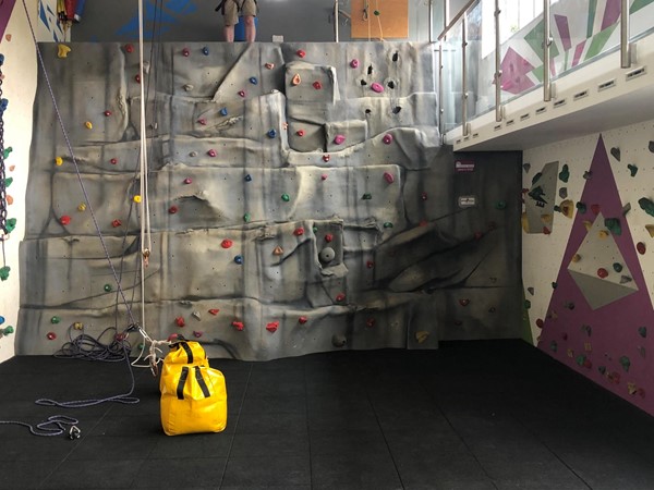 Climbing wall