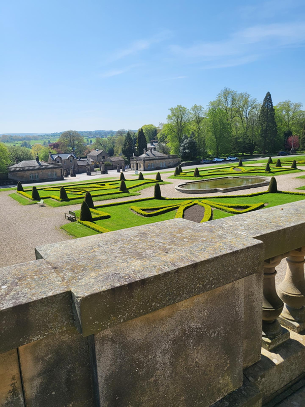 Picture of the view from a balcony over the garden