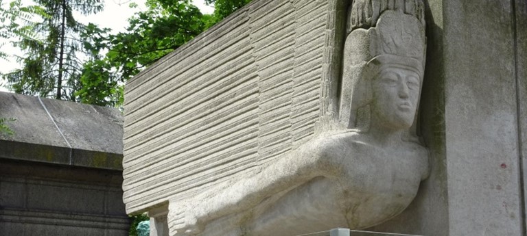 Père Lachaise Cemetery