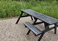 Image of a picnick bench