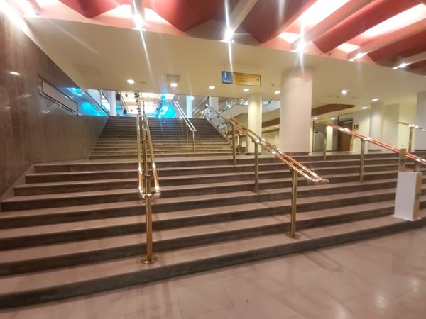 Steps at the Queen Elizabeth Hall Slip Road entrance