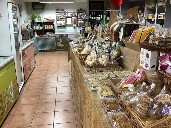 Picture of Wayside Farm Shop and Tearoom, Evesham