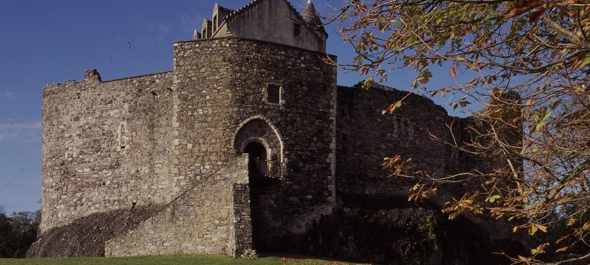 Dunstaffnage Castle and Chapel