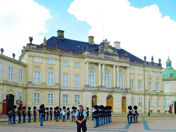 Changing of the Guards, Amalienborg Palace