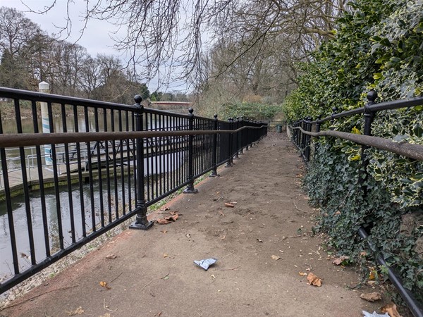 Image of entrance/exit ramp to Aquabus pier