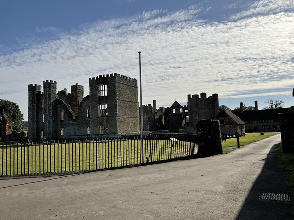 Image of a castle ruin