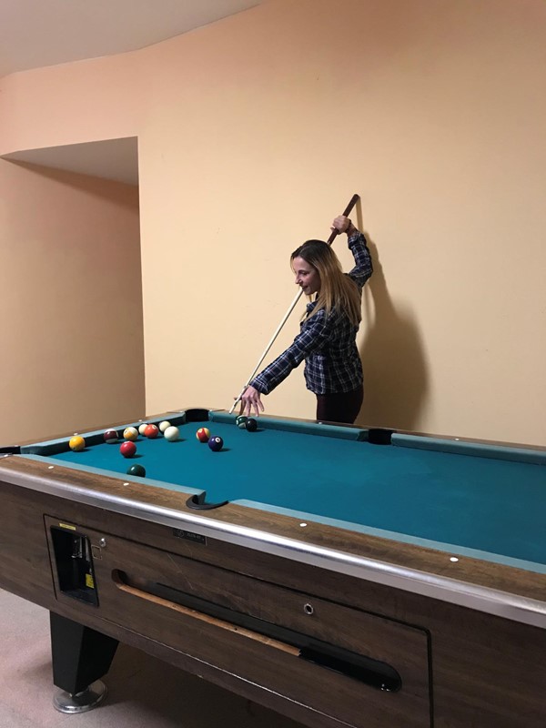 Wee pool room