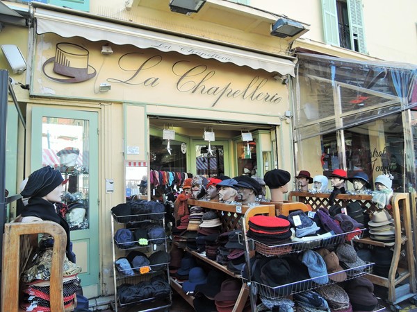 Hat shop in Cours Saleya